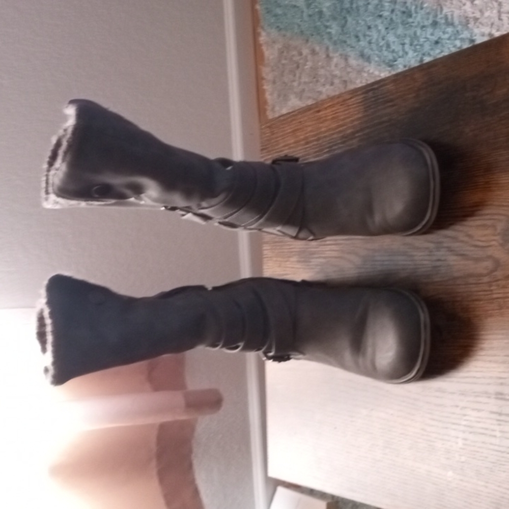 Winter boots